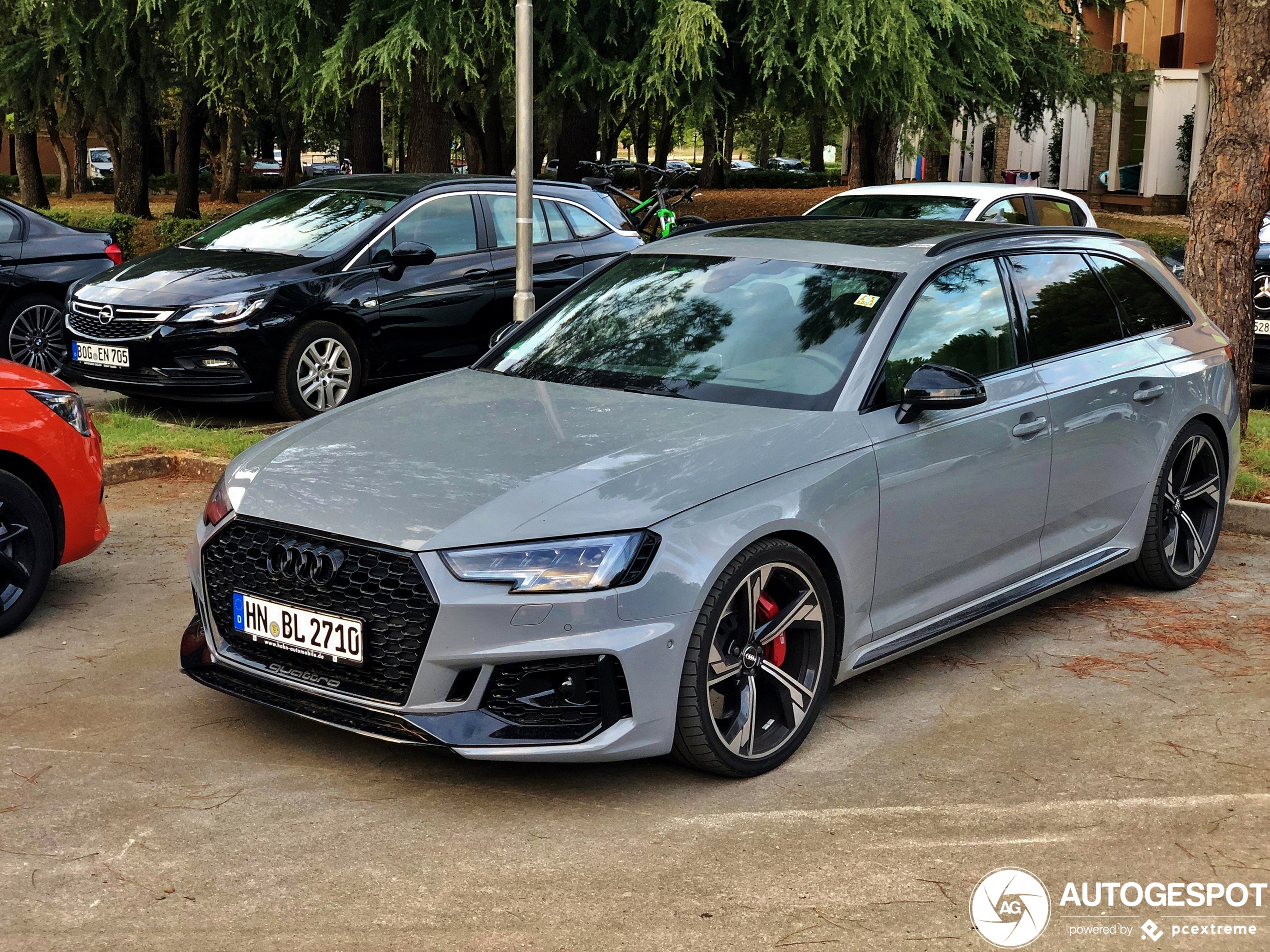 Audi RS4 Avant B9