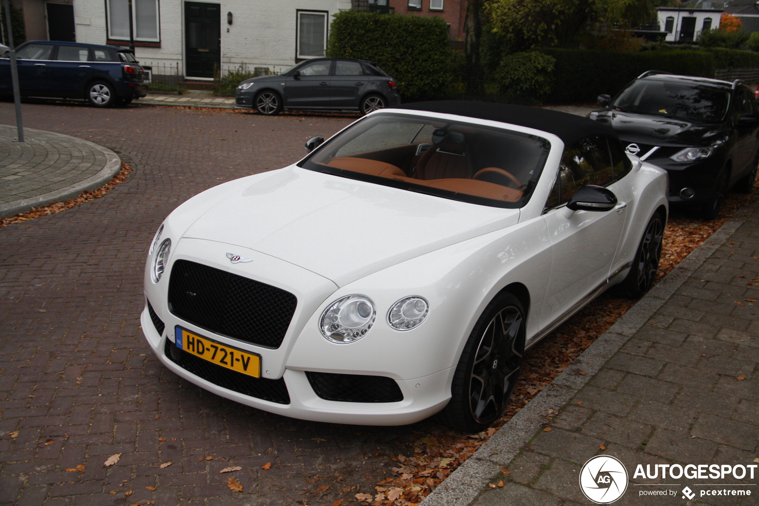 Bentley Continental GTC V8