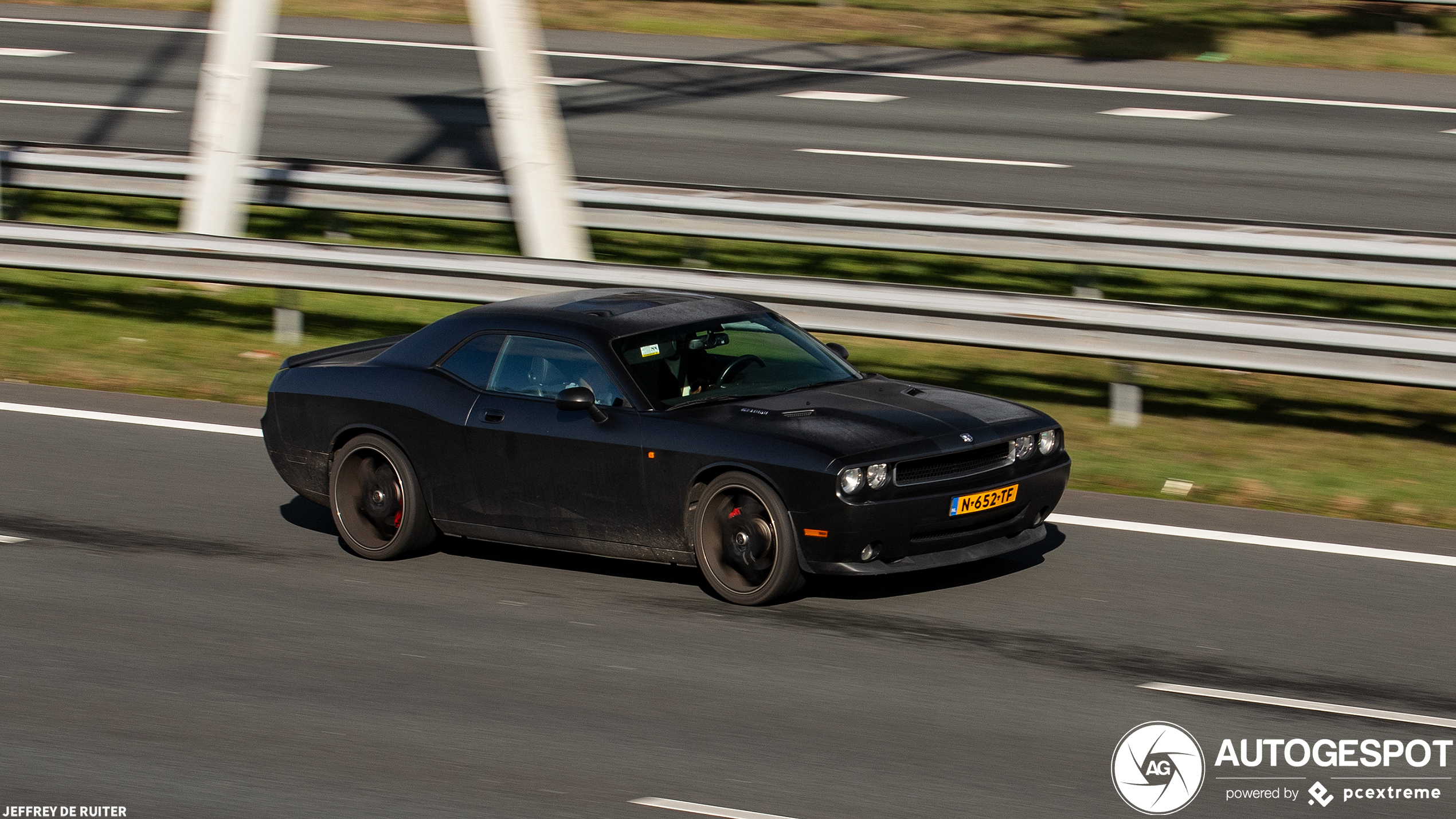 Dodge Challenger SRT-8