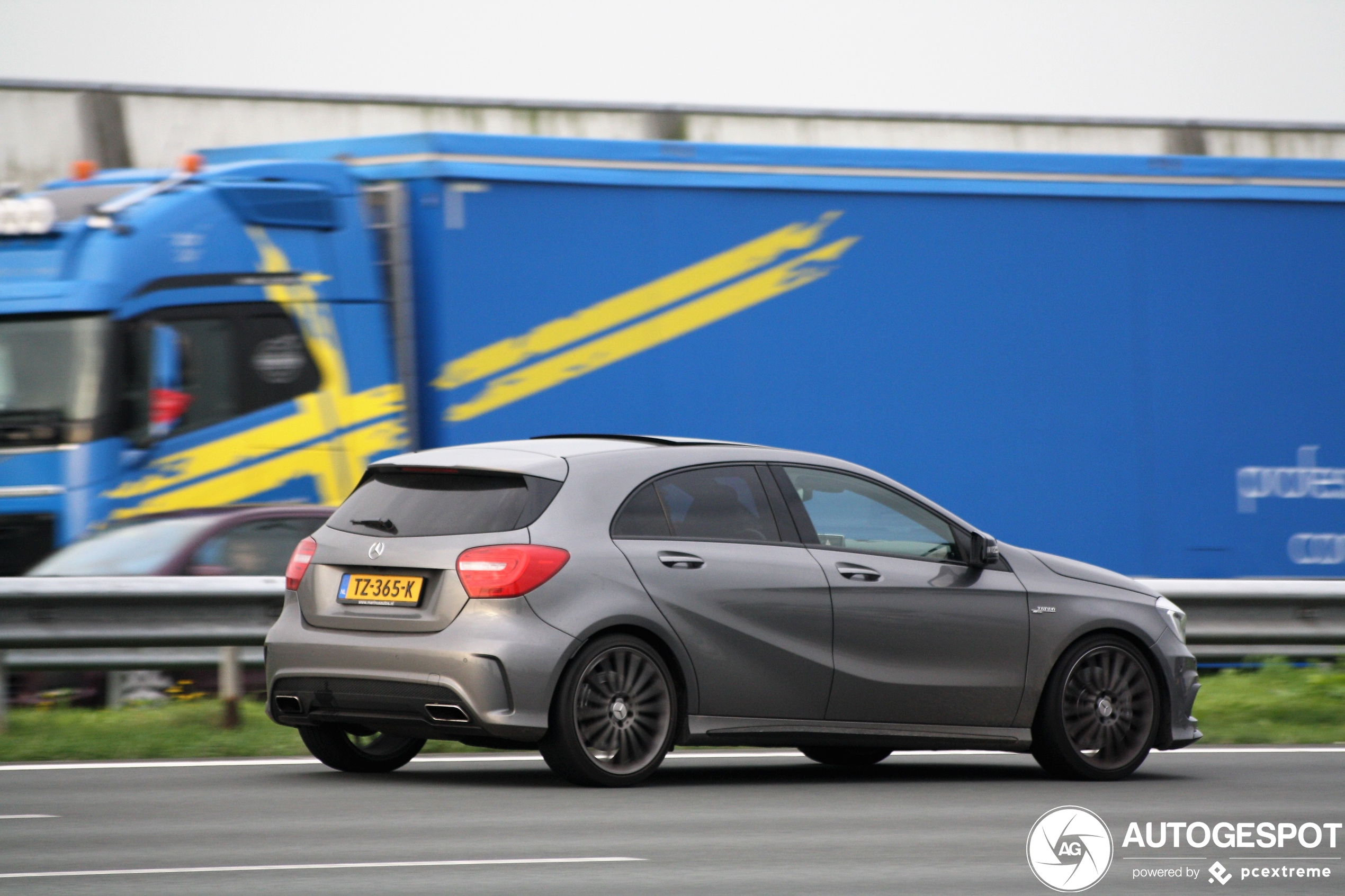 Mercedes-Benz A 45 AMG