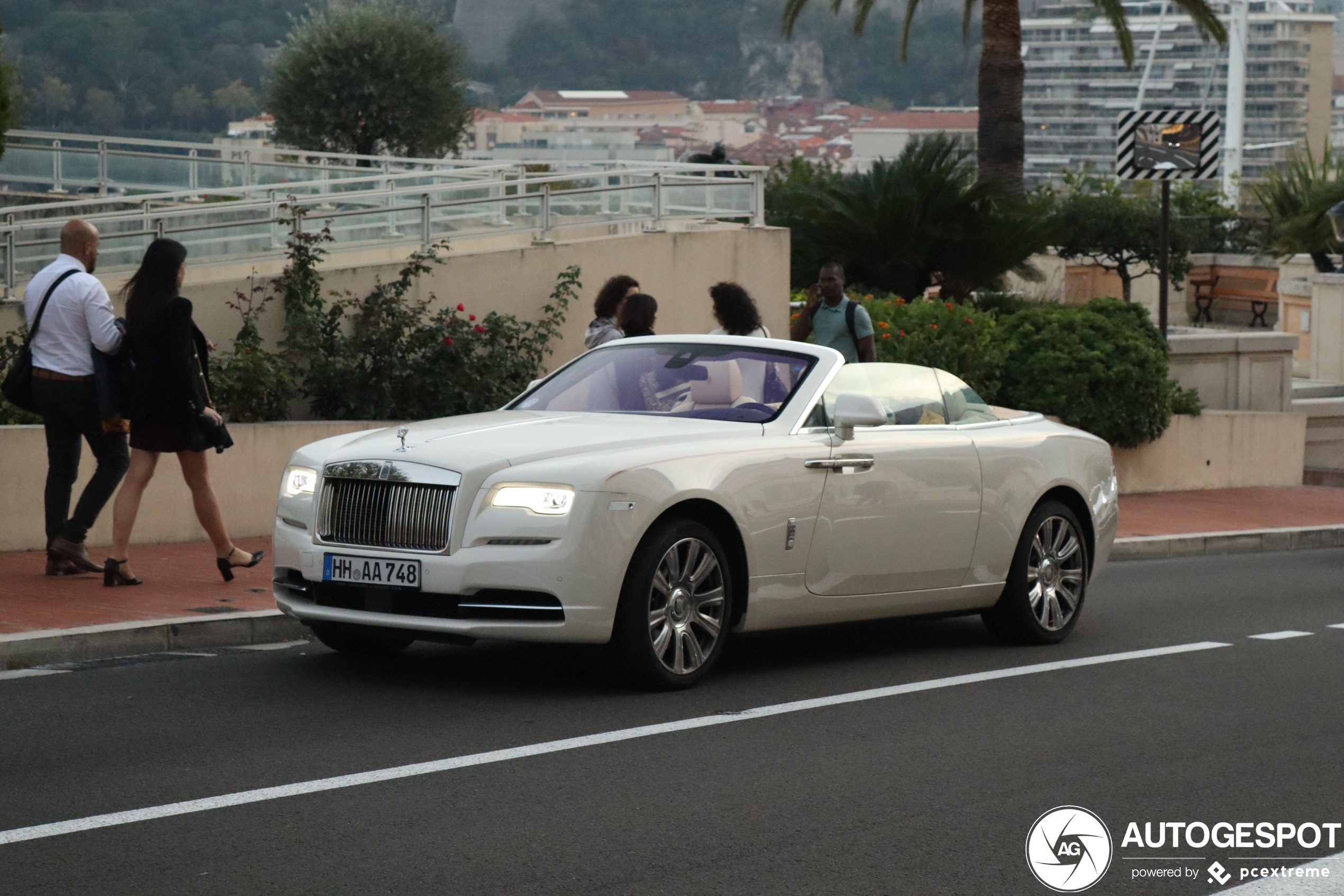 Rolls-Royce Dawn