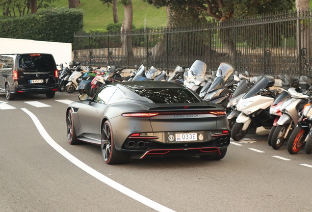 Aston Martin DBS Superleggera