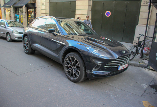 Aston Martin DBX