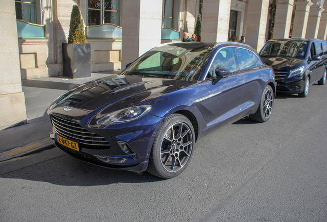 Aston Martin DBX