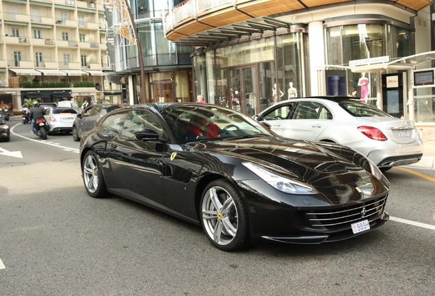 Ferrari GTC4Lusso