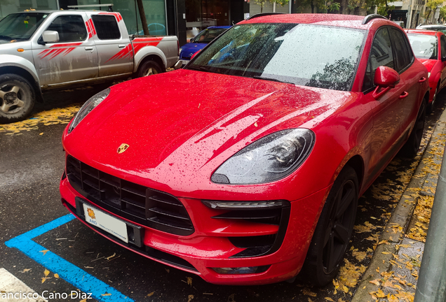 Porsche 95B Macan GTS