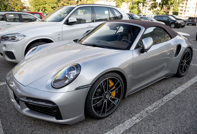 Porsche 992 Turbo S Cabriolet