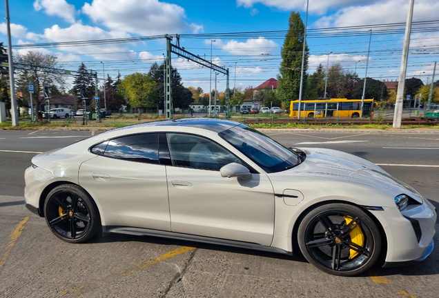 Porsche Taycan Turbo S