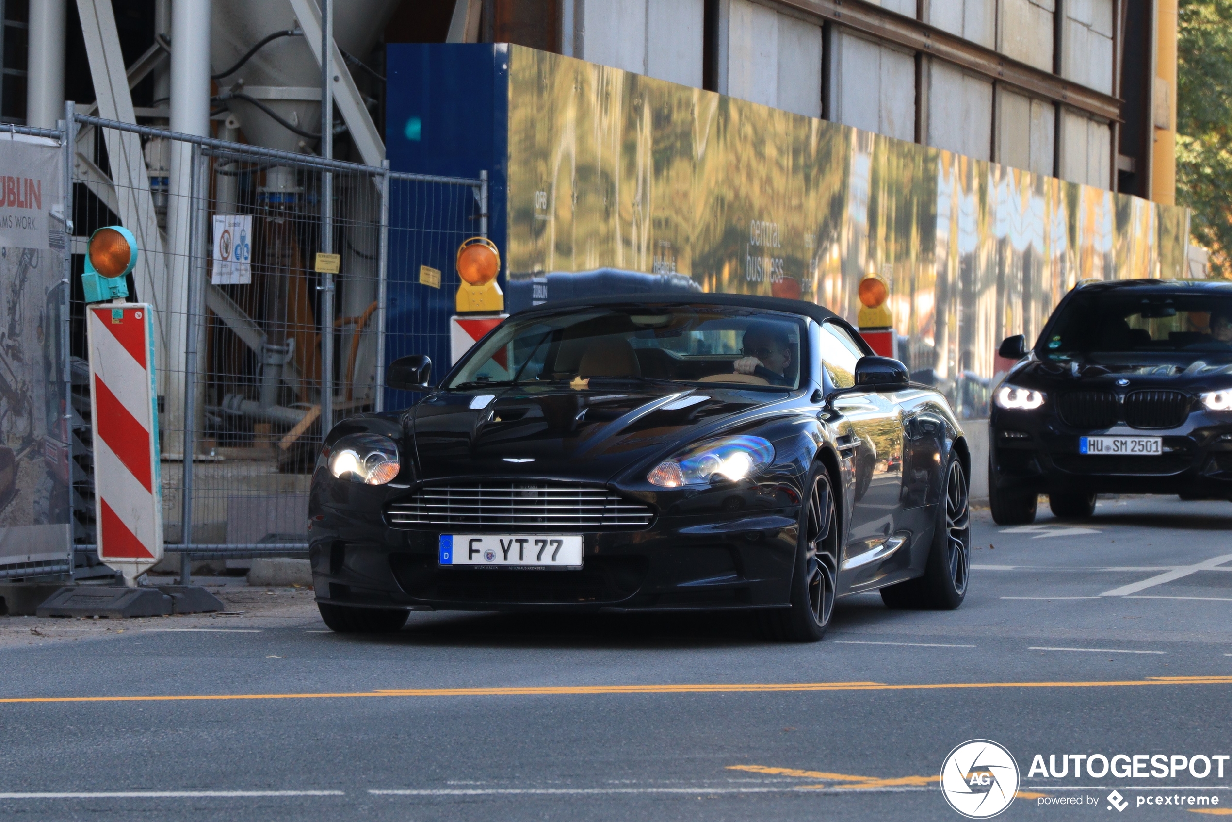 Aston Martin DBS Volante