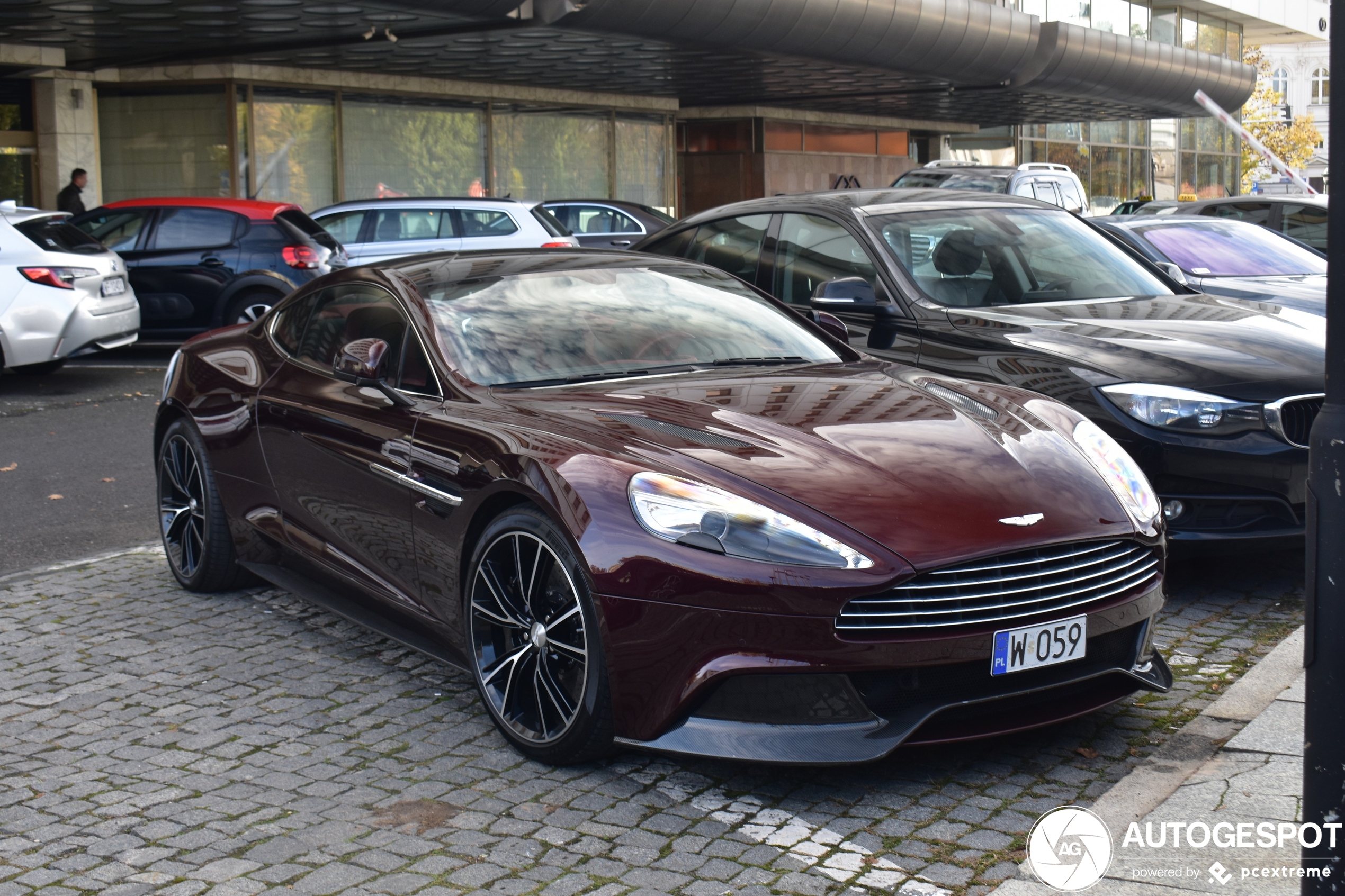 Aston Martin Vanquish 2013