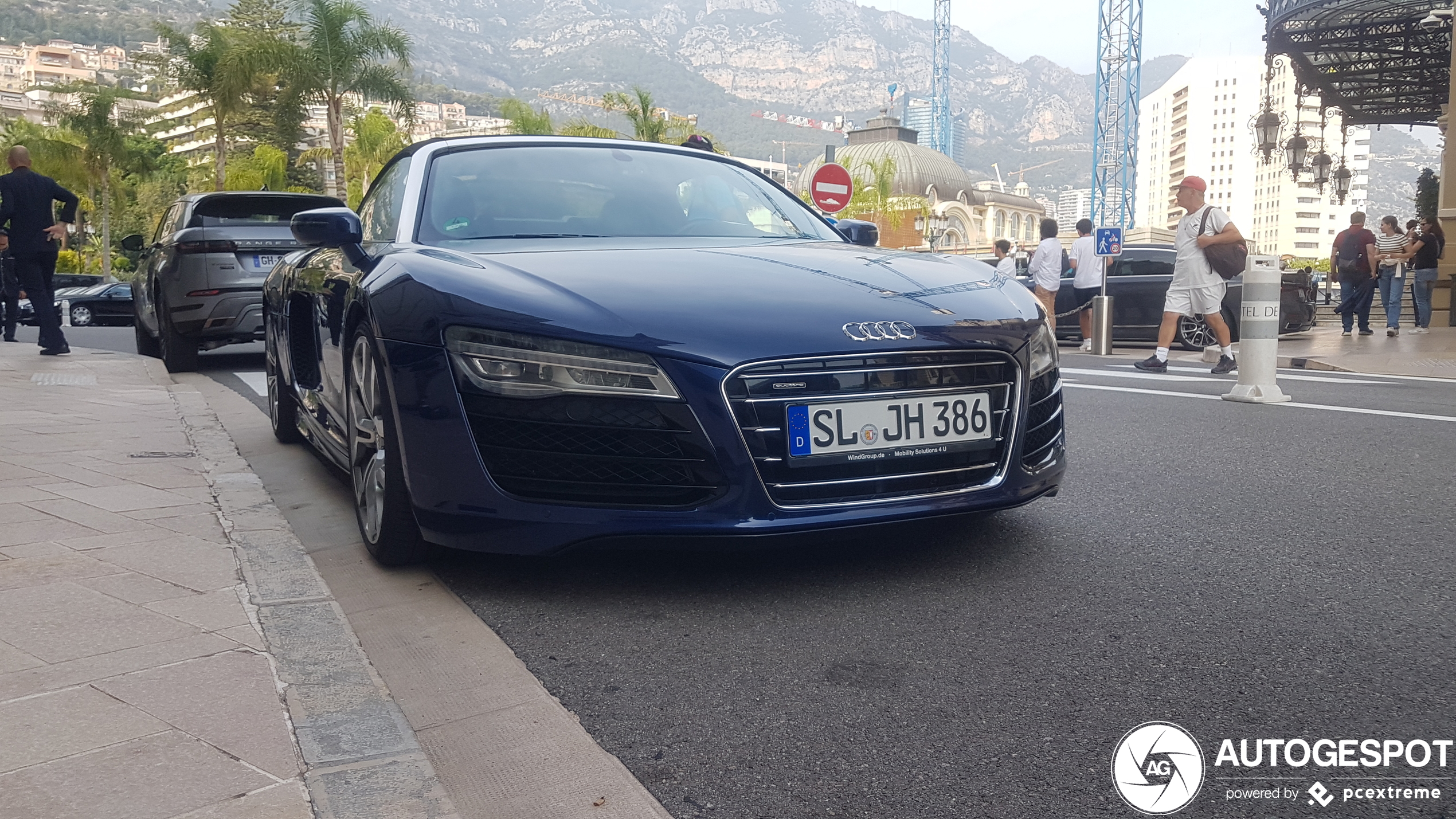 Audi R8 V10 Spyder 2013