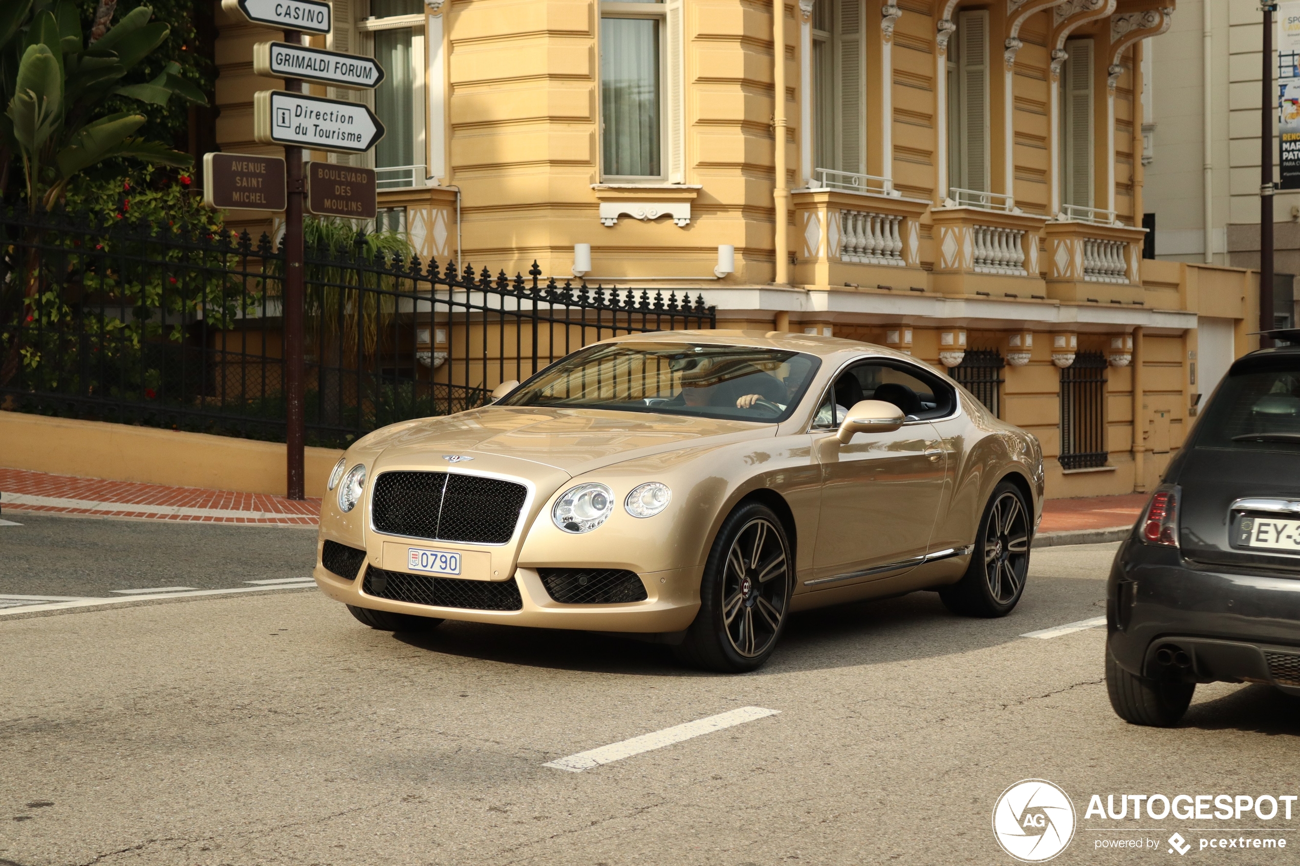 Bentley Continental GT V8