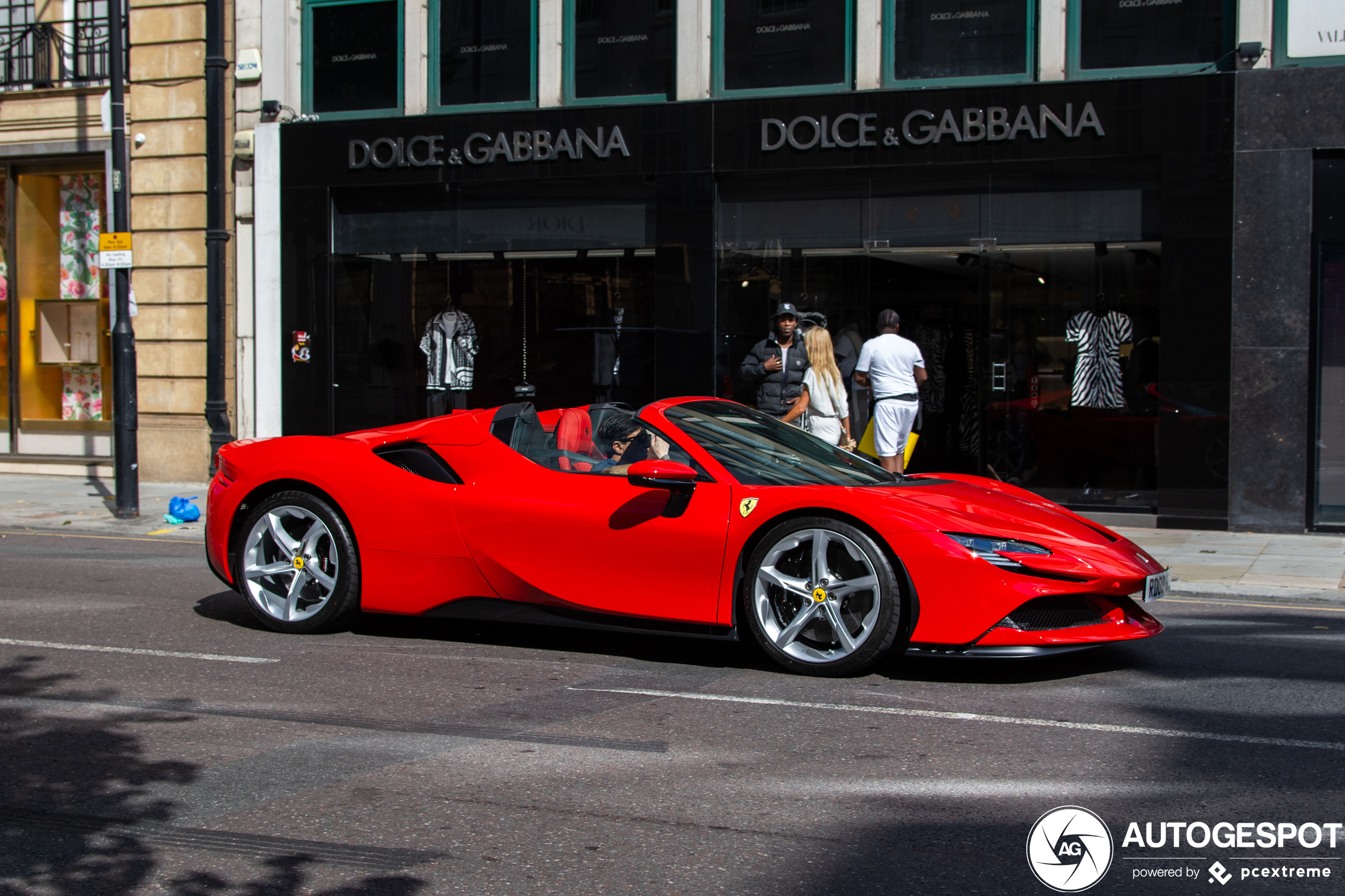 Ferrari SF90 Spider