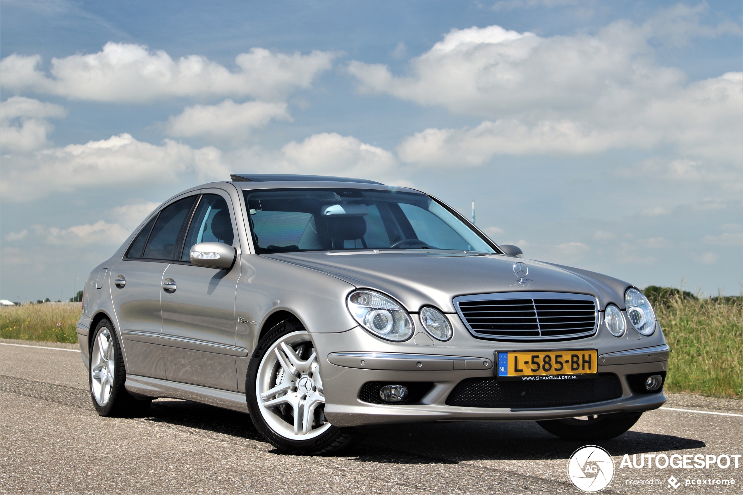 Mercedes-Benz E 55 AMG