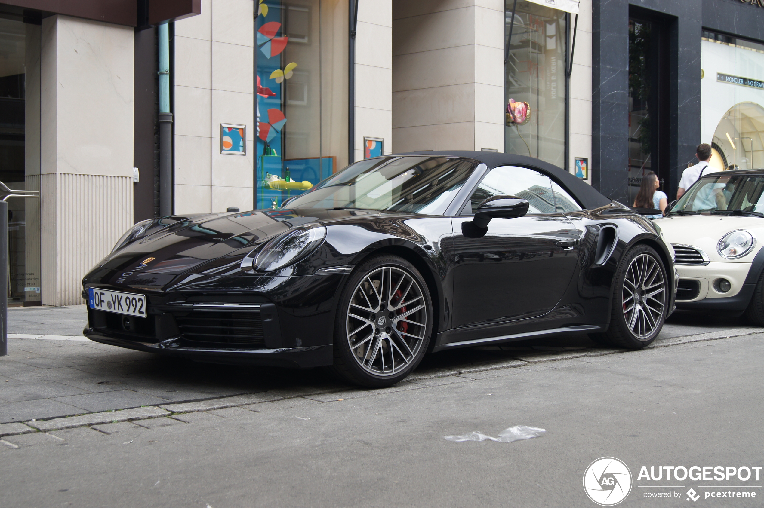 Porsche 992 Turbo Cabriolet