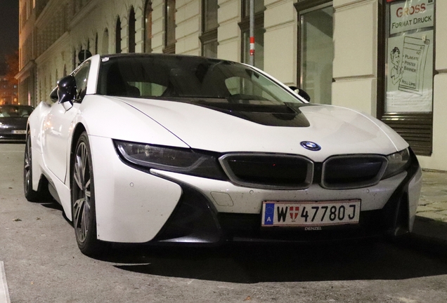 BMW i8