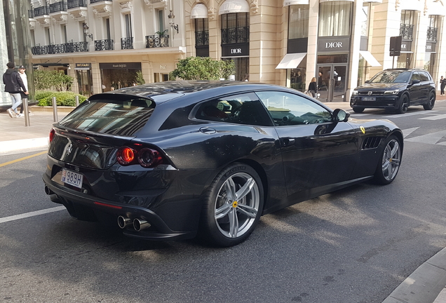 Ferrari GTC4Lusso