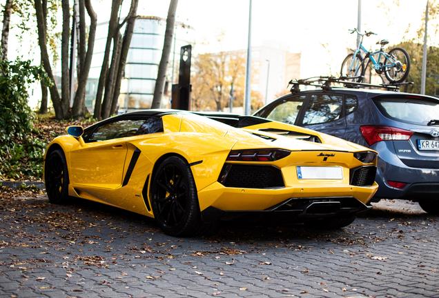 Lamborghini Aventador LP700-4 Roadster