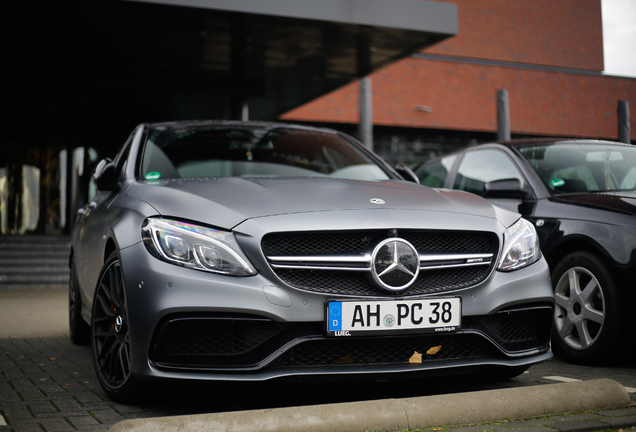 Mercedes-AMG C 63 S W205