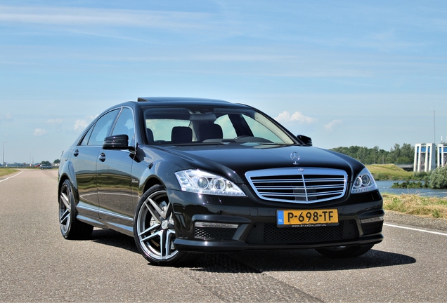 Mercedes-Benz S 63 AMG W221 2010