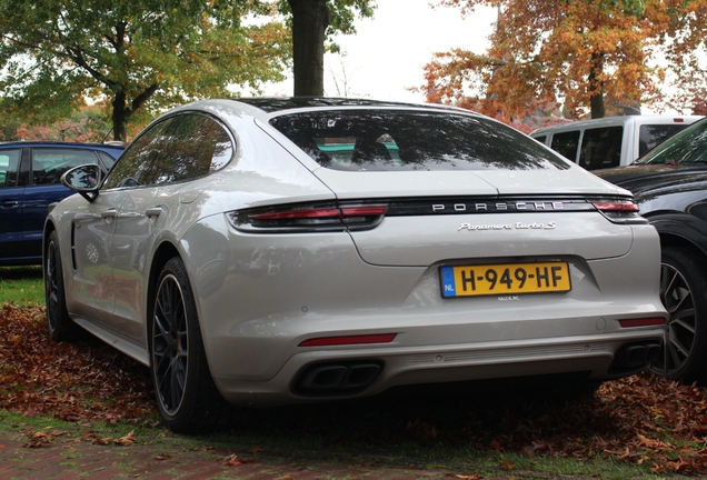 Porsche 971 Panamera Turbo S E-Hybrid