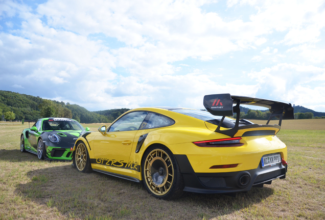 Porsche Manthey Racing 991 GT2 RS MR