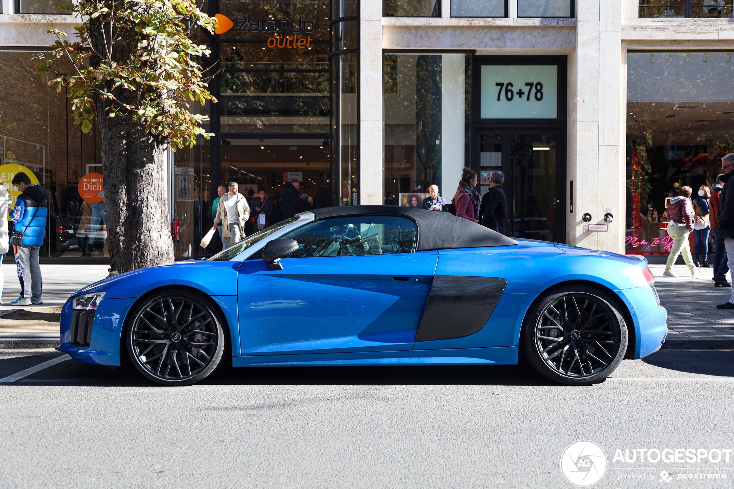 Audi R8 V10 Spyder 2016