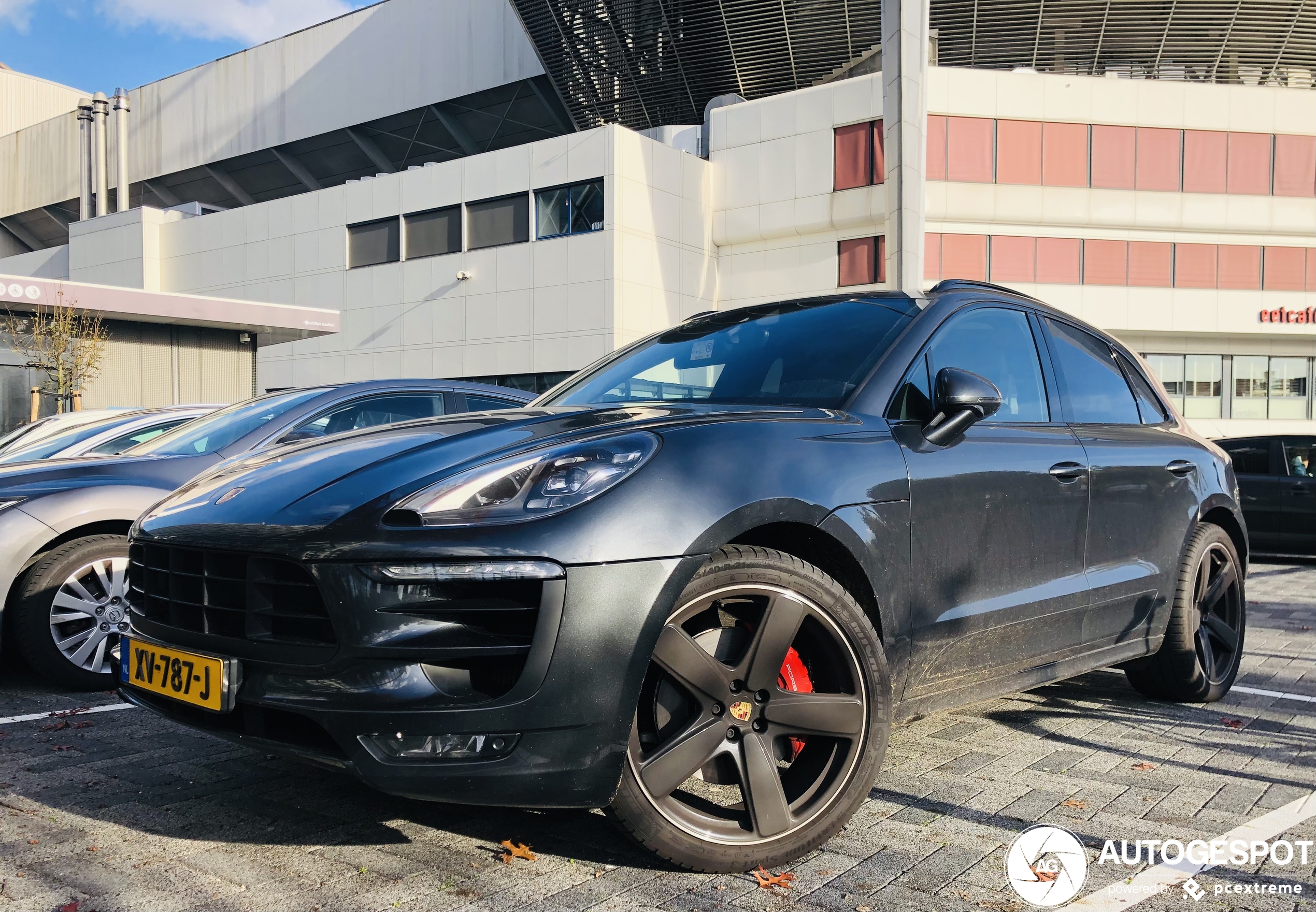 Porsche 95B Macan GTS