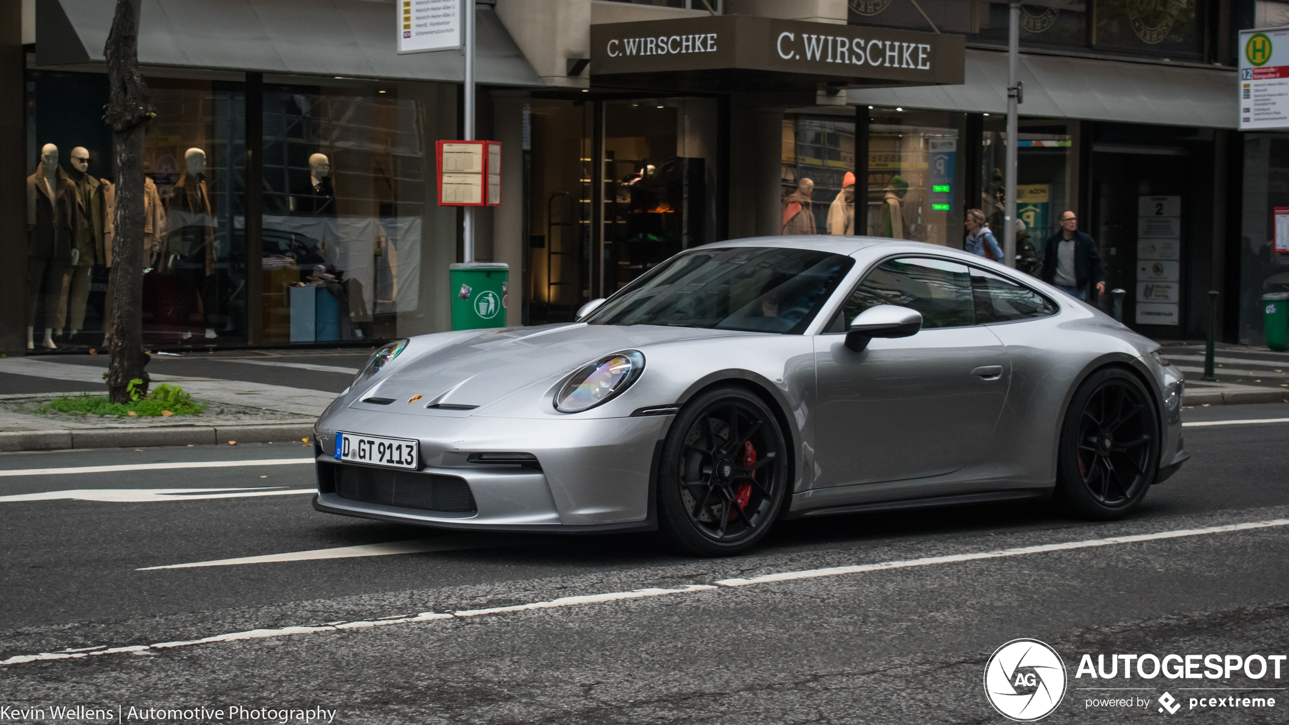 Porsche 992 GT3 Touring