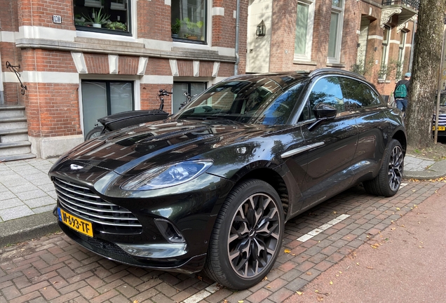 Aston Martin DBX