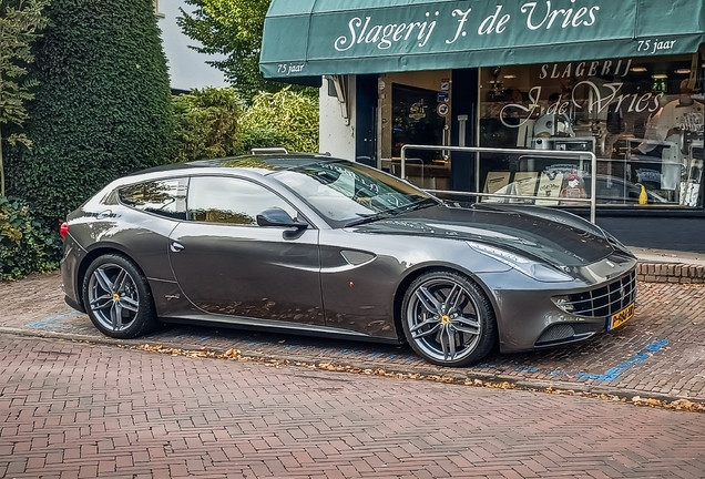 Ferrari FF