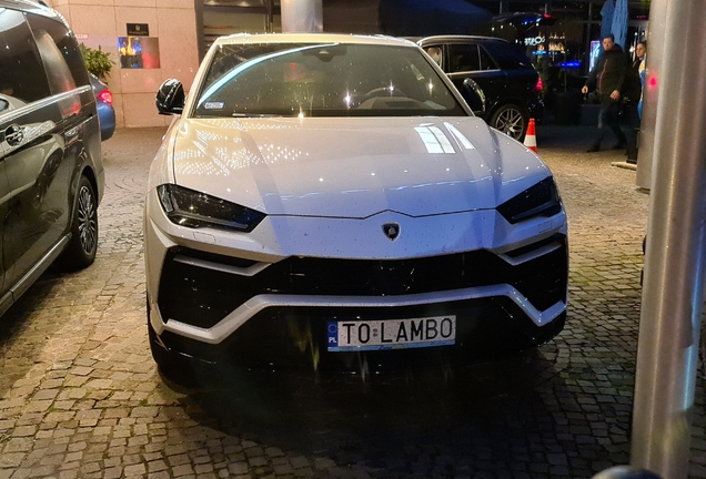 Lamborghini Urus