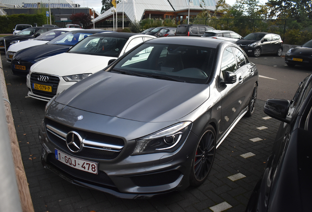 Mercedes-Benz CLA 45 AMG C117