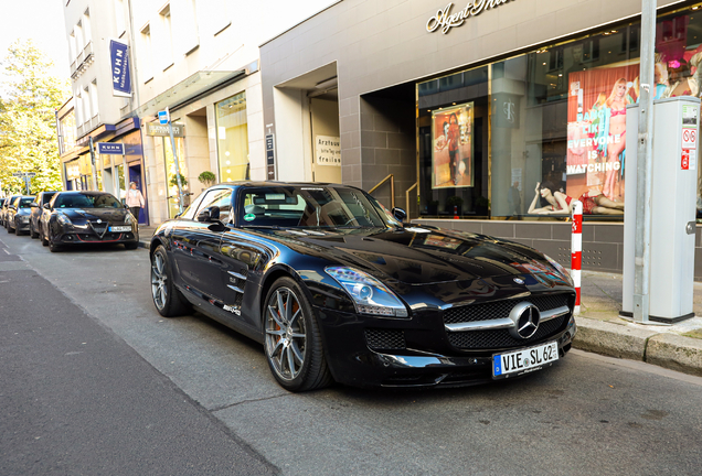 Mercedes-Benz SLS AMG