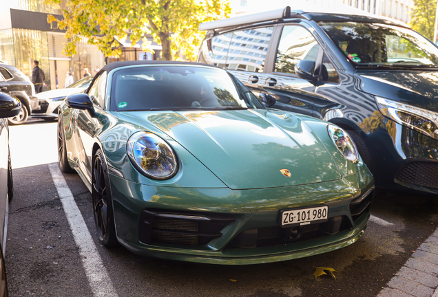 Porsche 992 Carrera 4S Cabriolet