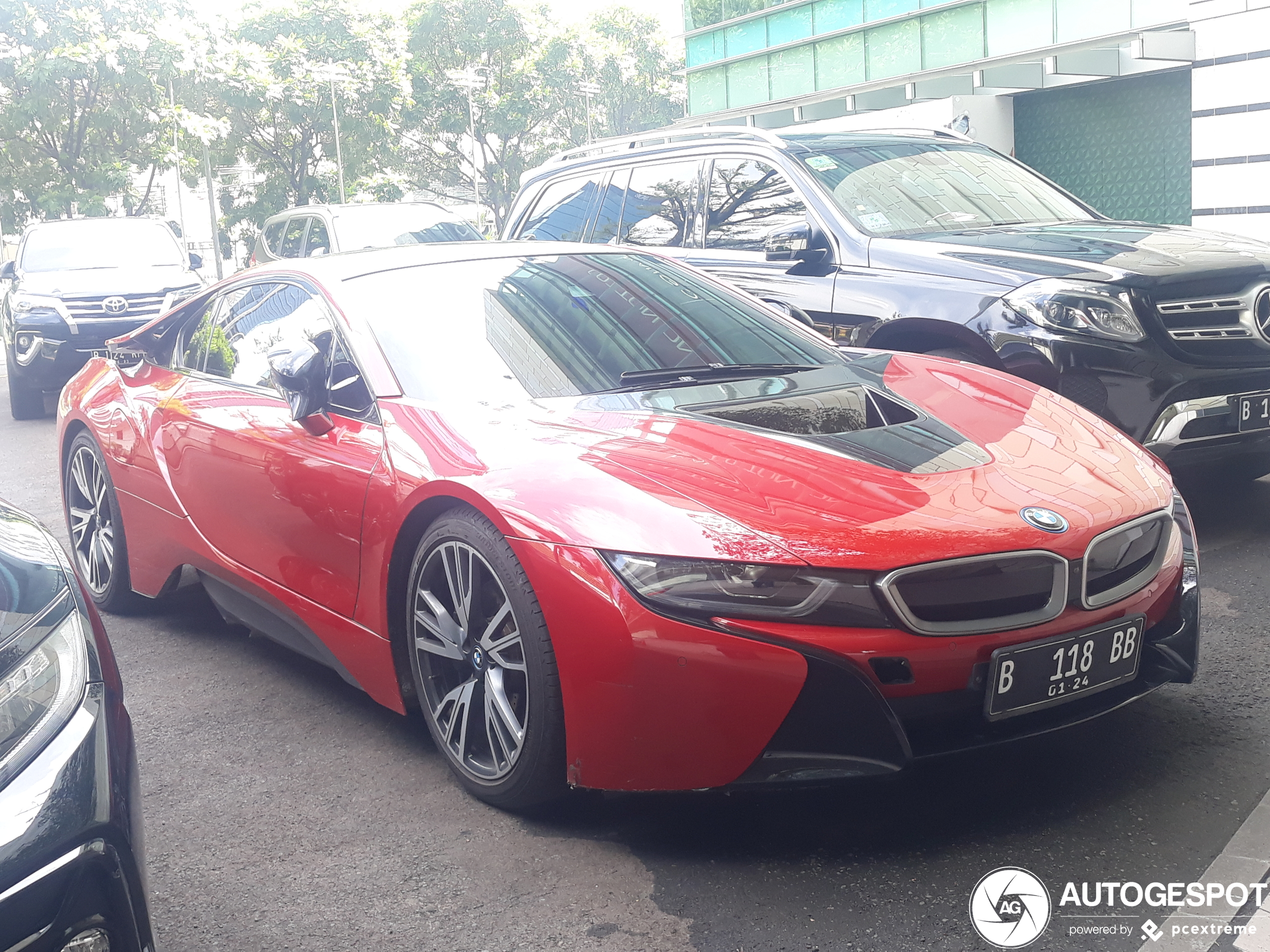 BMW i8 Protonic Red Edition