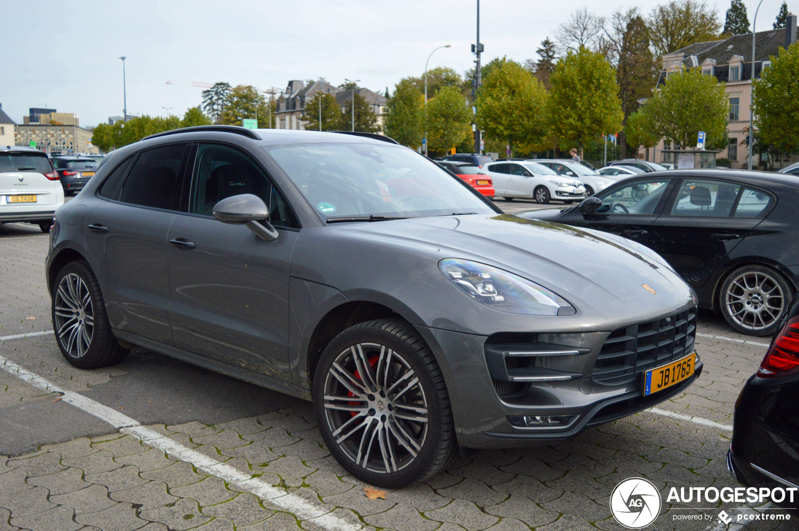 Porsche 95B Macan Turbo