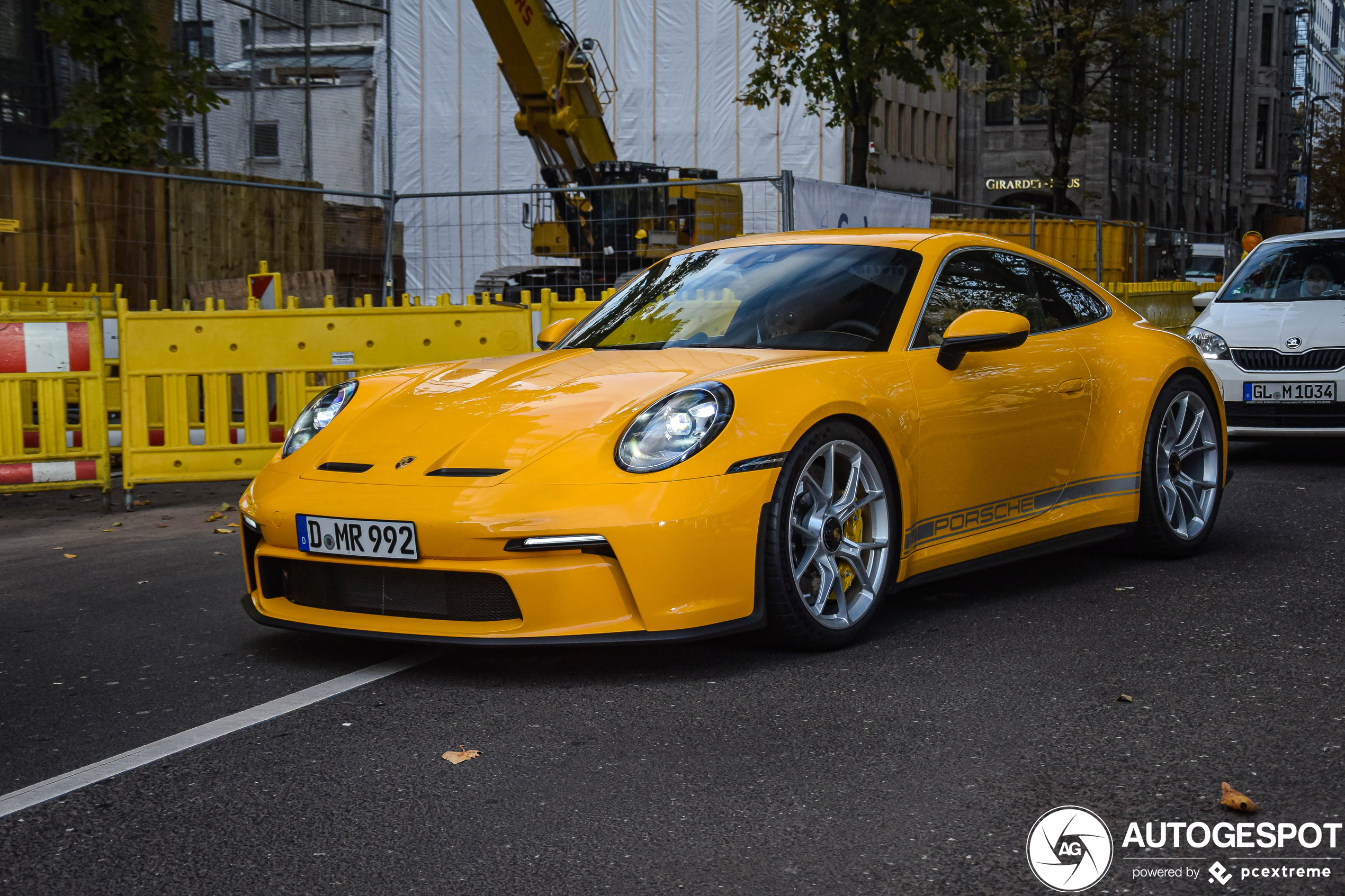 Signal Yellow GT3 Touring