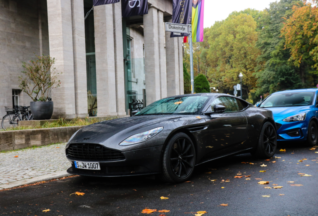 Aston Martin DB11 AMR