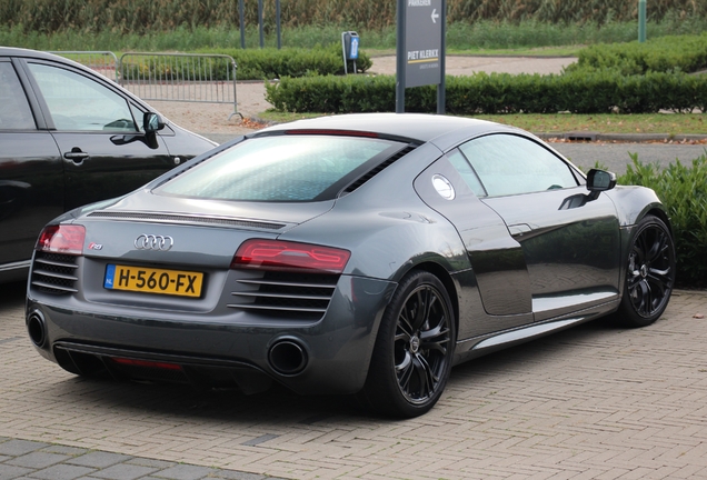 Audi R8 V10 Plus 2013