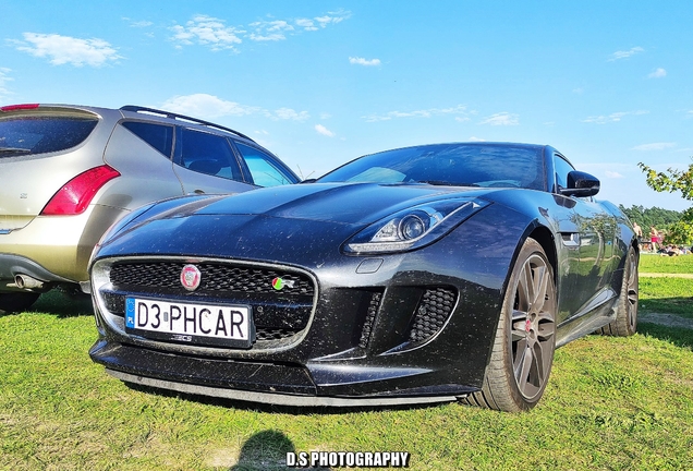 Jaguar F-TYPE R Coupé