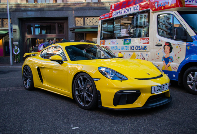 Porsche 718 Cayman GT4