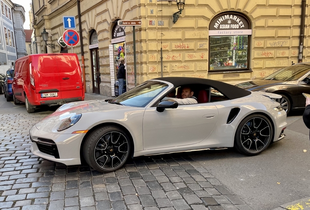 Porsche 992 Turbo S Cabriolet