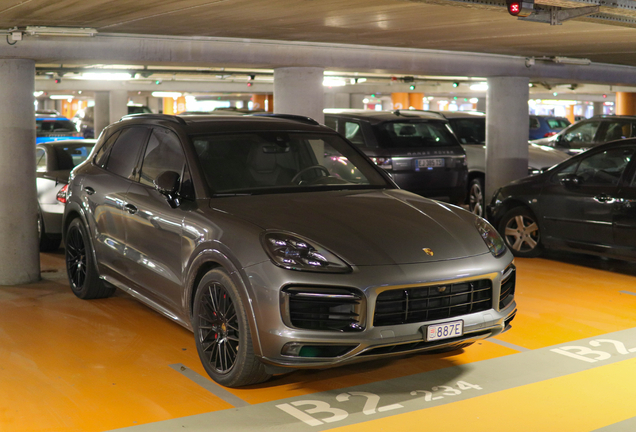 Porsche 9YA Cayenne GTS