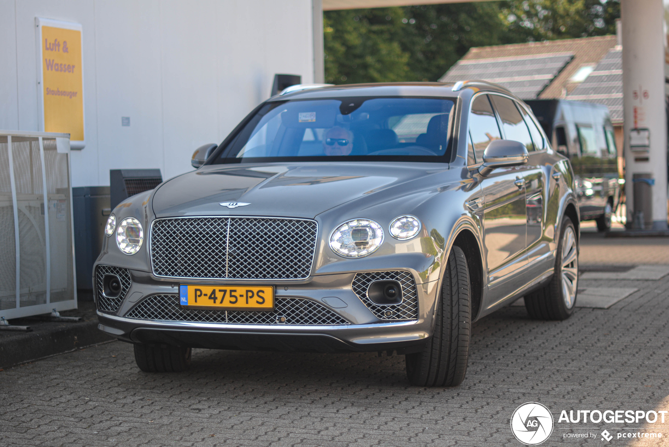 Bentley Bentayga V8 2021