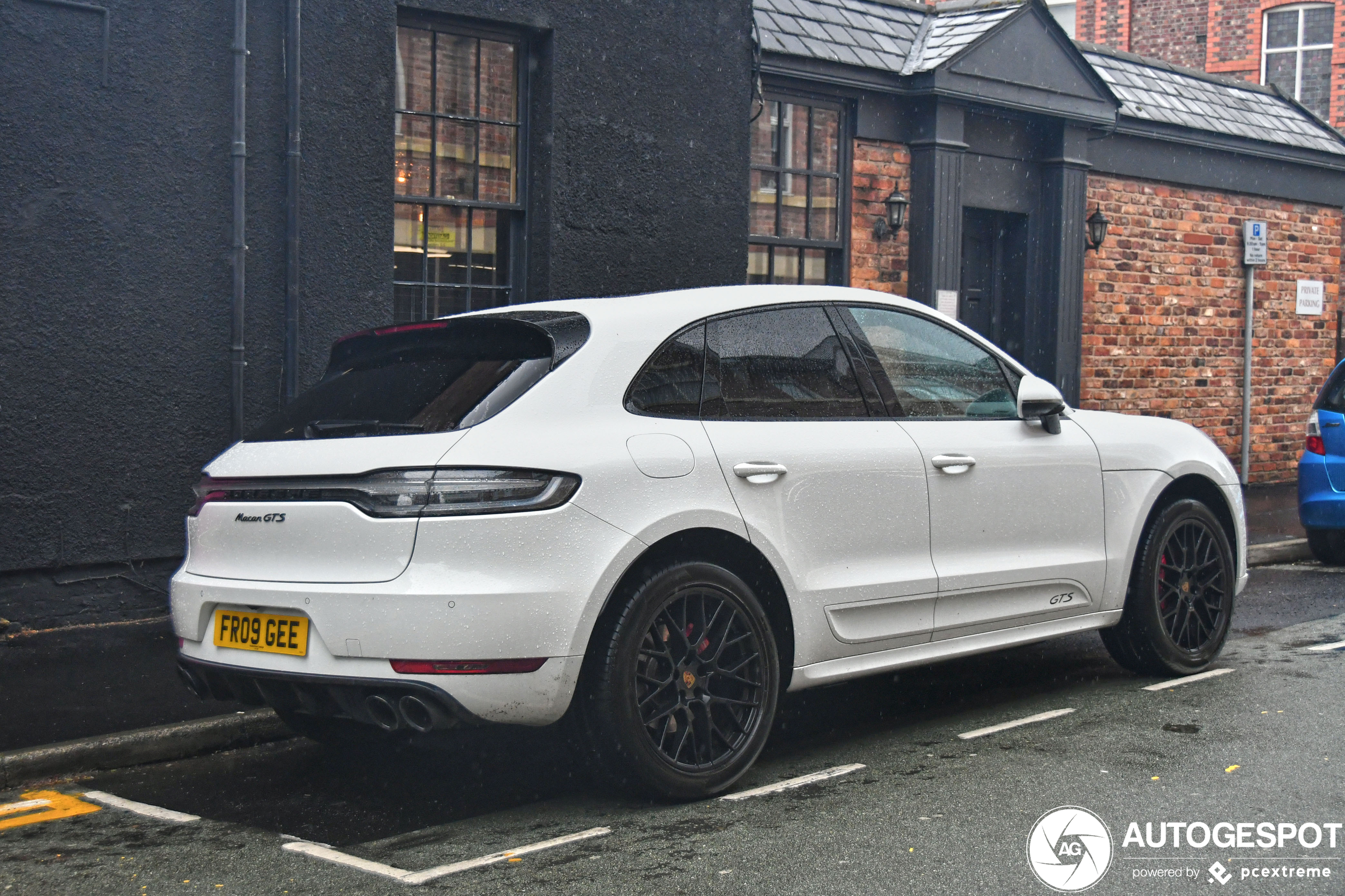 Porsche 95B Macan GTS MkII