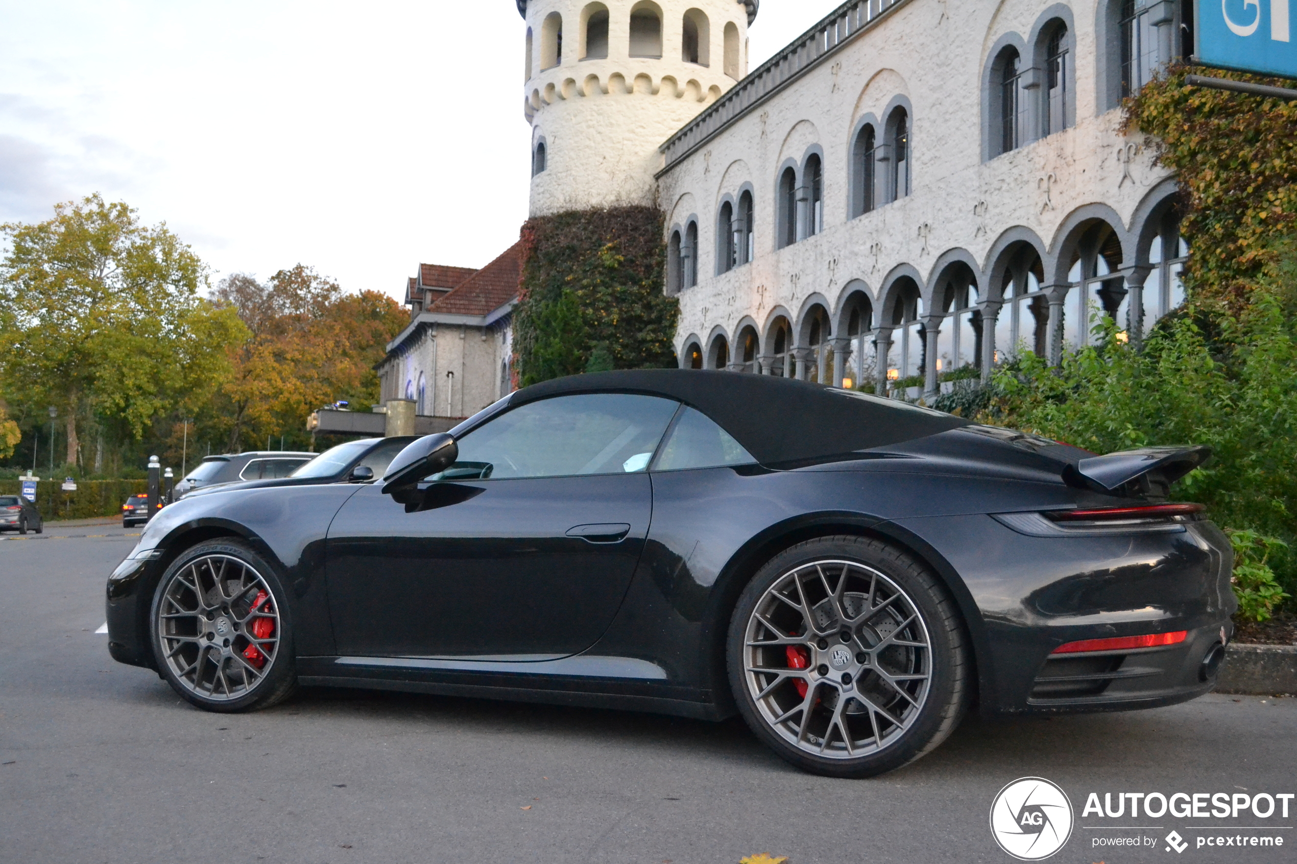 Porsche 992 Carrera 4S Cabriolet