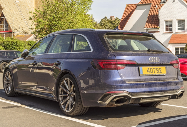 Audi RS4 Avant B9