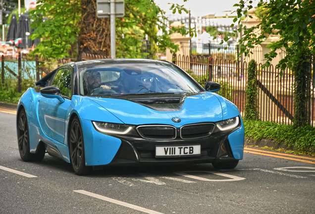 BMW i8