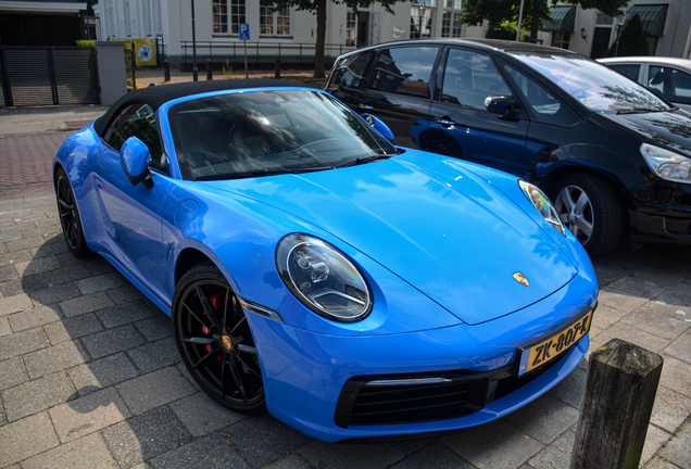 Porsche 992 Carrera 4S Cabriolet